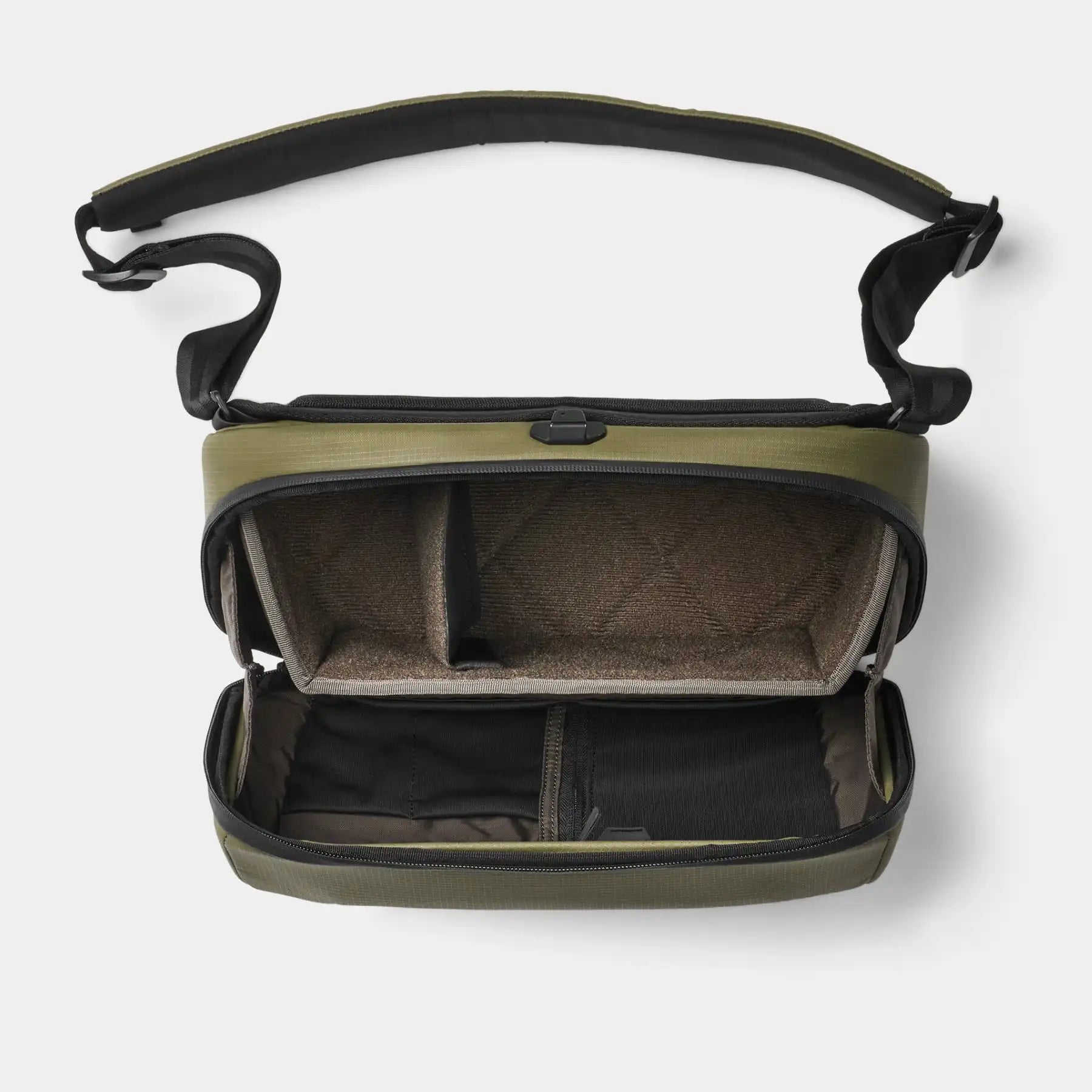 McKinnon Camera Sling 8L